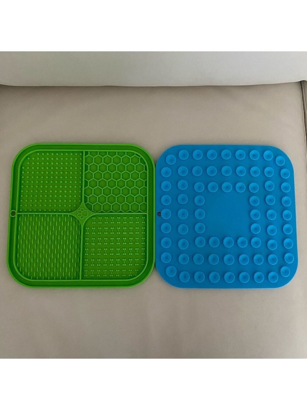 2-Pack Silicone Lick Mats for Dogs & Cats – Slow Feeder, Anxiety Relief